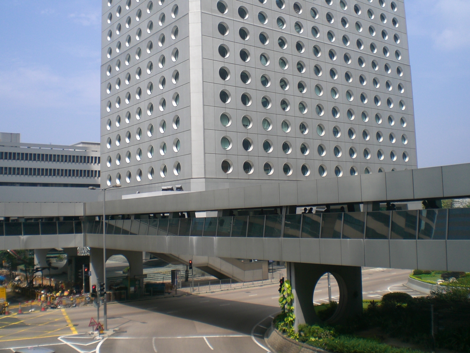 HK_Central_Jardine_House_C2 – Rechtsanwalt Helmut Naujoks